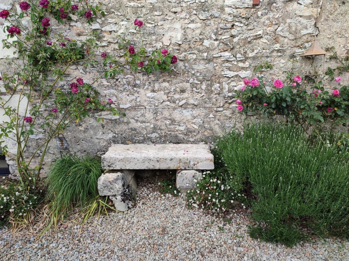 Au Jardin De La Marquetterie Hébergement de vacances *